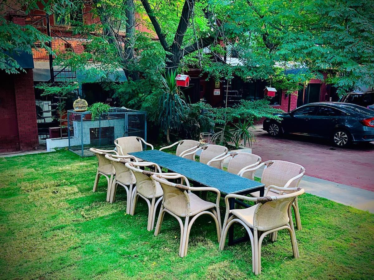 12Th Avenue Hotel Лахор Екстериор снимка